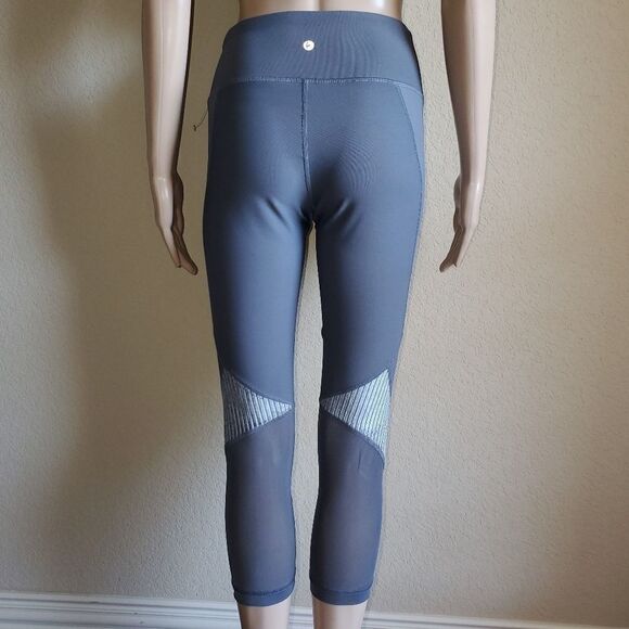 90 Degree By Reflex Grey Velour & Mesh Panel Capri - Picture 7 of 10